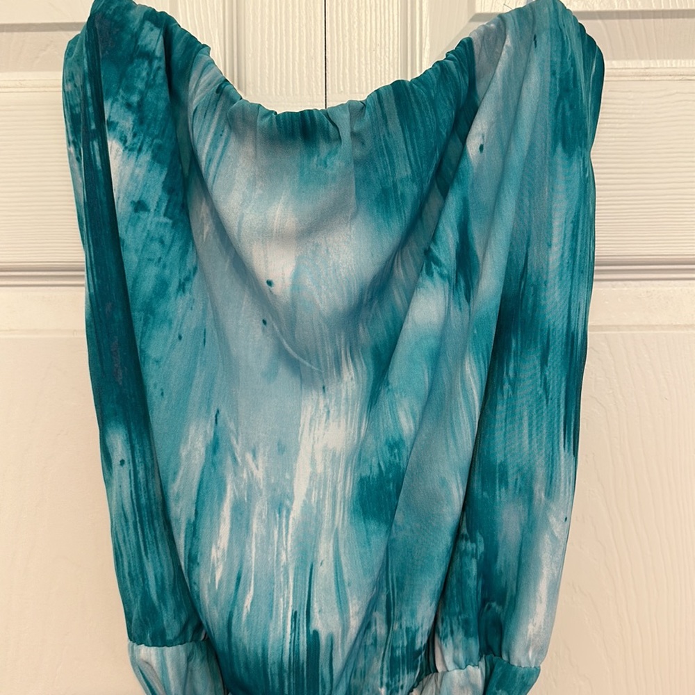 Guess romper size L - Picture 2 of 8